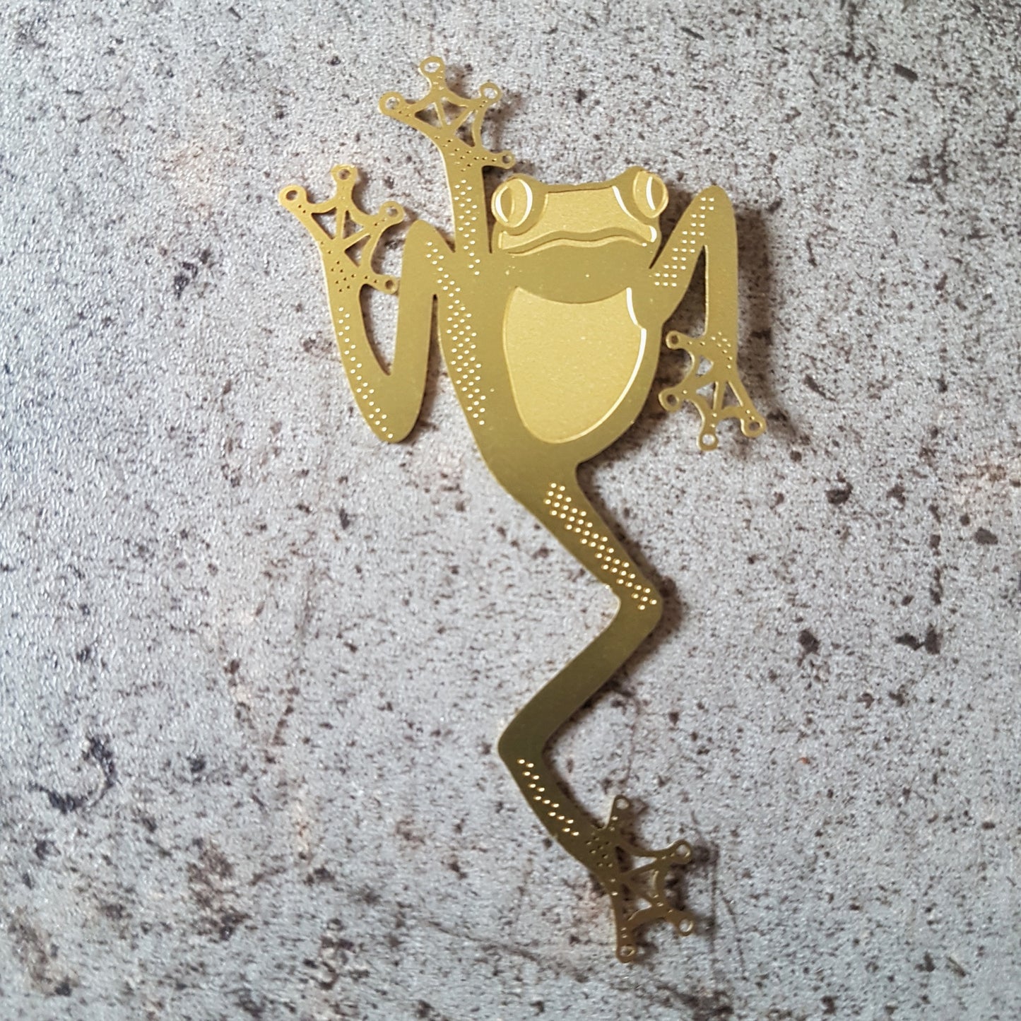 Brass plant animal - Tree frog