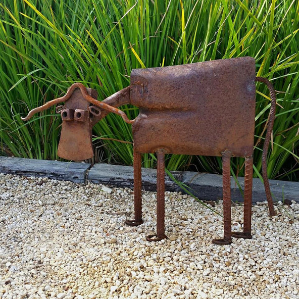 Scrap metal cow sculpture Ian Michael, Designer Dirt in Albany, Western Australia 2017.jpg