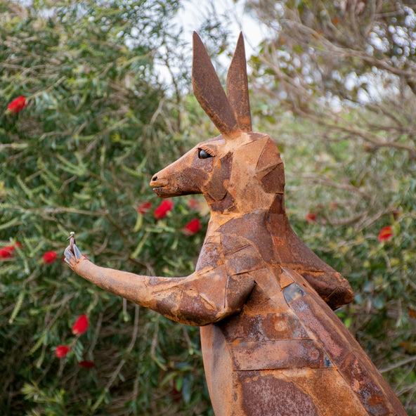 Scrap metal kangaroo sculpture by Ian Michael, Designer Dirt in Albany, Western Australia 2021 Commissioned by Handasyde's Strawberries.jpg