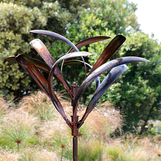 Grevillea wind spinner